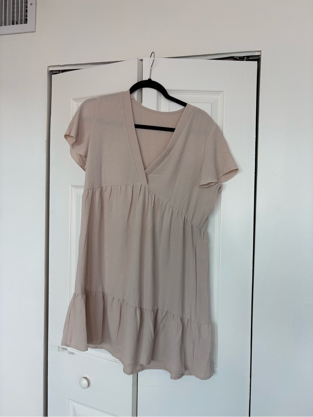 Women’s Tiered V-Neck Midi Dress — Blush